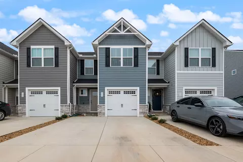 101 Bullpen Ct # B, Clarksville, TN 37042