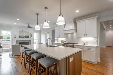 2212 Peterson Dr, Chattanooga, TN 37421