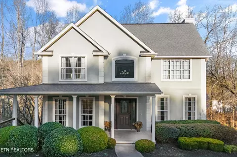 1112 Twin Hill Ln, Knoxville, TN 37932