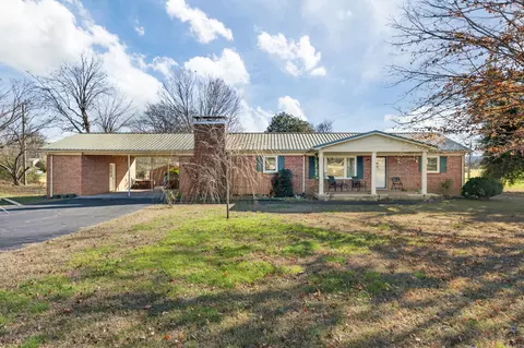 28 S Patrick Rd, Fayetteville, TN 37334