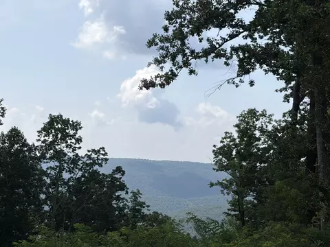 21 Laurel Lake Dr, Monteagle, TN 37356