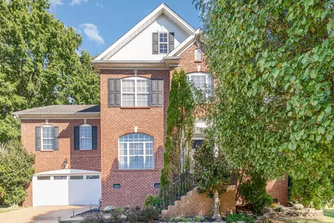224 Logans Cir, Franklin, TN 37067