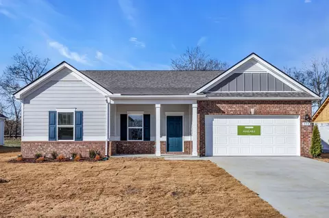 573 Nightengale Ridge Dr, Columbia, TN 38401
