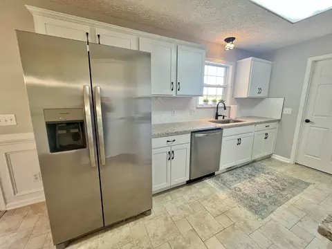 Kitchen - 5345 Ashburn Rd, Springfield, TN 37172 photo 3 of 4