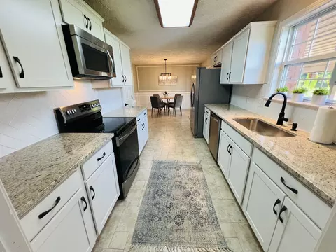 Kitchen - 5345 Ashburn Rd, Springfield, TN 37172 photo 1 of 4