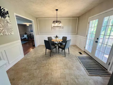 Dining - 5345 Ashburn Rd, Springfield, TN 37172 photo 3 of 3