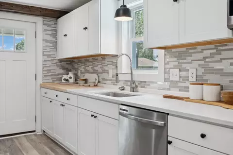 Kitchen - 511 N Main St, Morrison, TN 37357 photo 3 of 3
