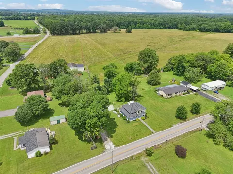View/Area - 511 N Main St, Morrison, TN 37357 photo 2 of 2