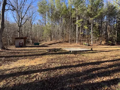 1931 Parksville Rd, Benton, TN 37307