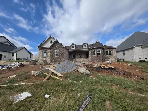 871 Shady Bluff Trl, Clarksville, TN 37043