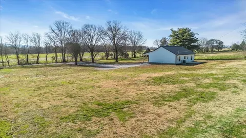 Exterior - 191 Tiffany Ln, Decherd, TN 37324 photo 6 of 6