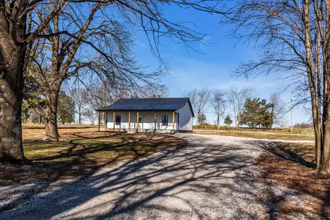Exterior - 191 Tiffany Ln, Decherd, TN 37324 photo 3 of 6