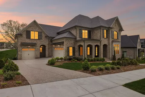 9314 Double Run Ct, College Grove, TN 37046