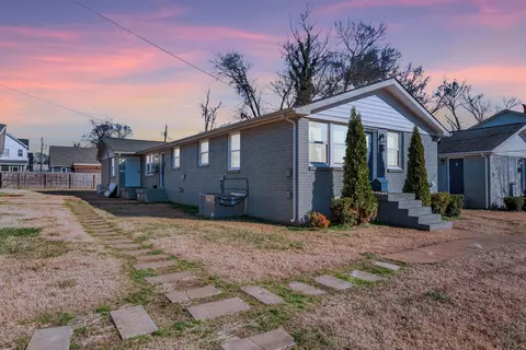 1730 17th Ave N # B, Nashville, TN 37208
