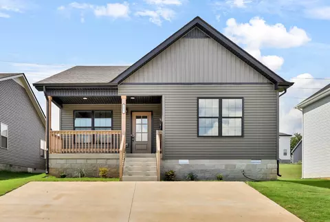1437 Isaiah Dr, Clarksville, TN 37042