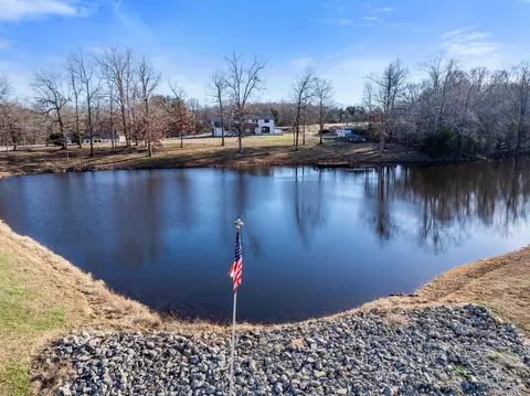 250 Pate Ln, Dickson, TN 37055