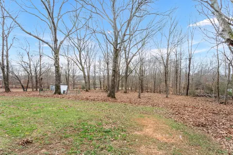 Exterior - 2140 Abiff Rd, Burns, TN 37029 photo 12 of 13