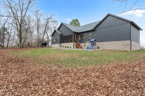 Exterior - 2140 Abiff Rd, Burns, TN 37029 photo 13 of 13