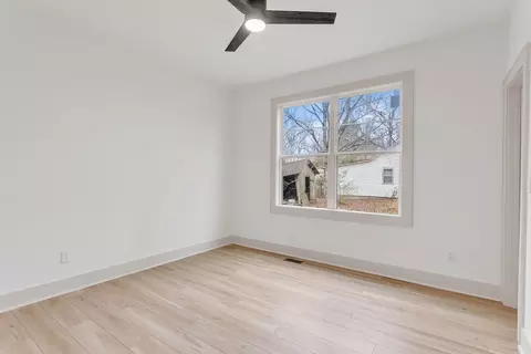 Bedroom - 2140 Abiff Rd, Burns, TN 37029 photo 6 of 7