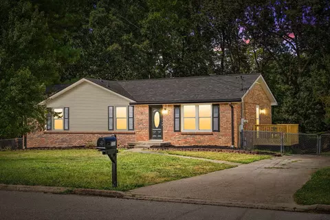 333 Harold Dr, Clarksville, TN 37040