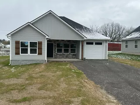 126 Remington Dr, Smithville, TN 37166
