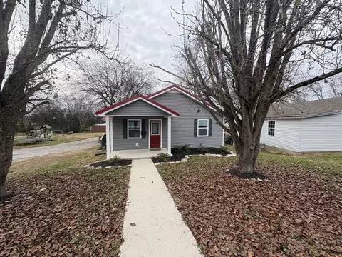 134 Elm St, Pulaski, TN 38478