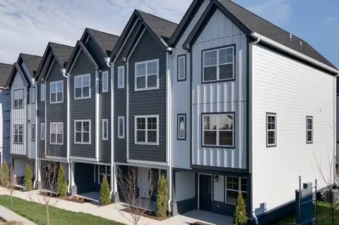 700 N Dupont Ave #114, Madison, TN 37115