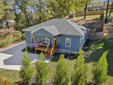 895 SE Lang St, Cleveland, TN 37311