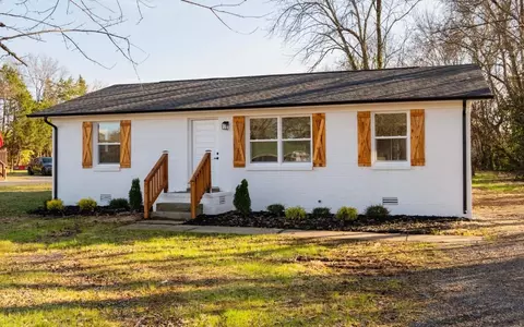 2506 Halls Hill Pike, Murfreesboro, TN 37130