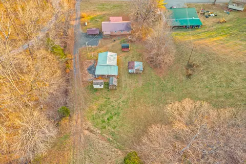View/Area - 1667 Mcwhorter Rd, Cunningham, TN 37052 photo 5 of 6