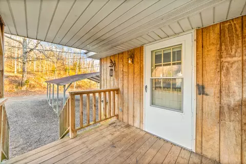 Exterior - 1667 Mcwhorter Rd, Cunningham, TN 37052 photo 3 of 5