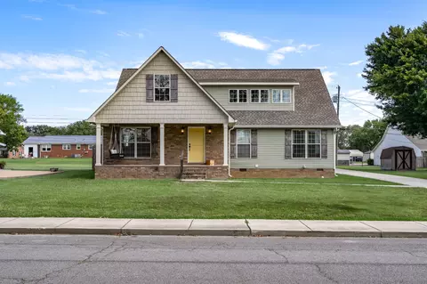 602 7th St, Lawrenceburg, TN 38464