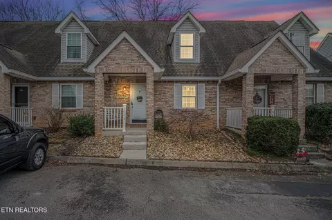 1045 Blinken St, Knoxville, TN 37932