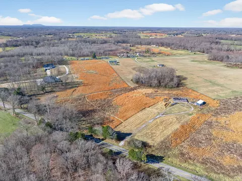 4956 Franks Ferry Rd, Sparta, TN 38583