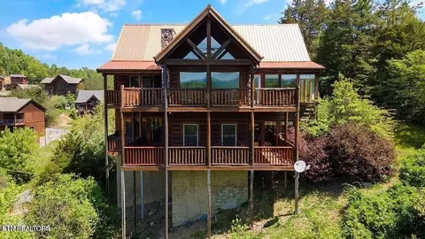 4430 Shangrila Way, Sevierville, TN 37876
