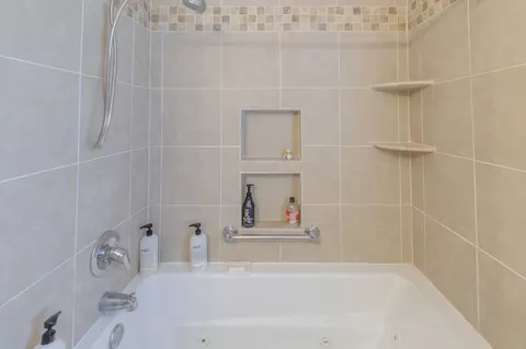 Bath - 234 Eagle View Dr, Ringgold, GA 30736 photo 3 of 3