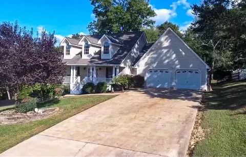 2607 Chimney Lake Cir, Soddy Daisy, TN 37379