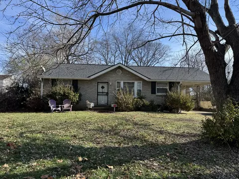904 Radford Dr, Nashville, TN 37217