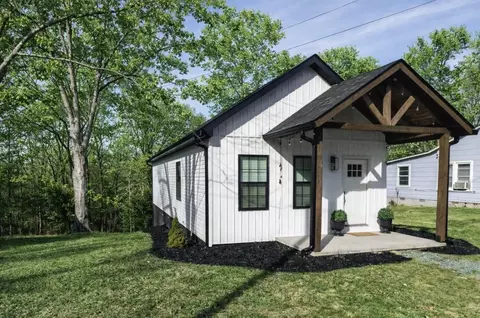 112 Wells St N, Centerville, TN 37033