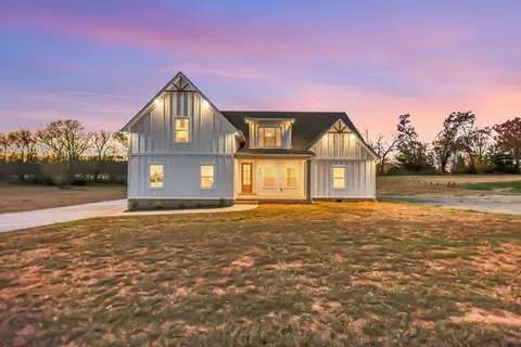 4954 Royal View Way, Clarksville, TN 37040