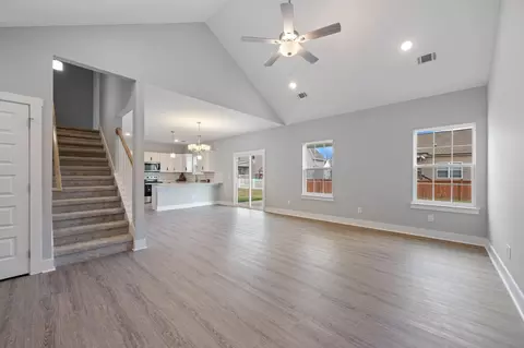 Living - 340 Fieldstone Ln, Springfield, TN 37172 photo 1 of 1