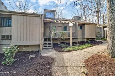 99 Eagle Ct, Crossville, TN 38558