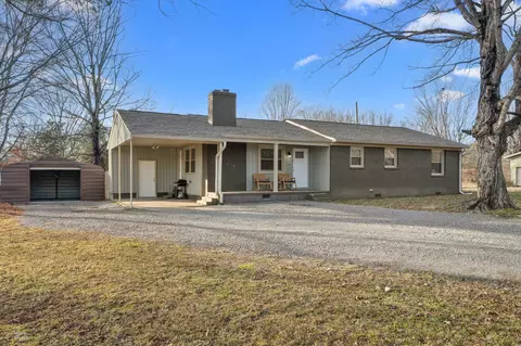 310 Crest Dr, Tullahoma, TN 37388
