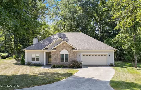 512 Igoti Pl, Loudon, TN 37774