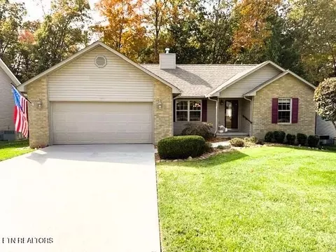 204 Lakeview Dr, Crossville, TN 38558