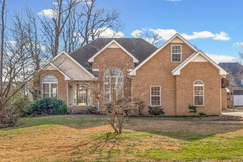 2830 Prince Dr, Clarksville, TN 37043