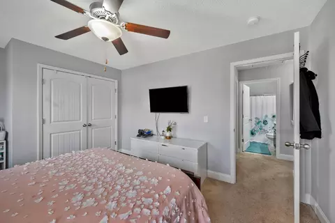 Bedroom - 1043 Berra Dr, Springfield, TN 37172 photo 2 of 5