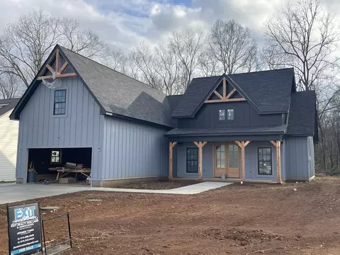 3023 Stonehorn Dr, Bell Buckle, TN 37020