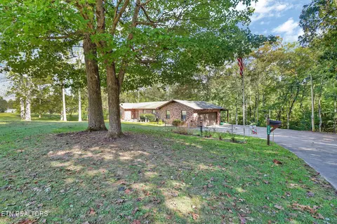 1190 Sand Cut Rd, Oneida, TN 37841