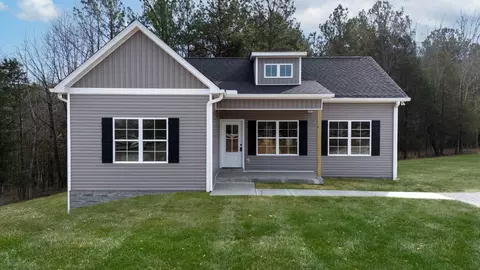 1286 Old County House Rd, Charlotte, TN 37036